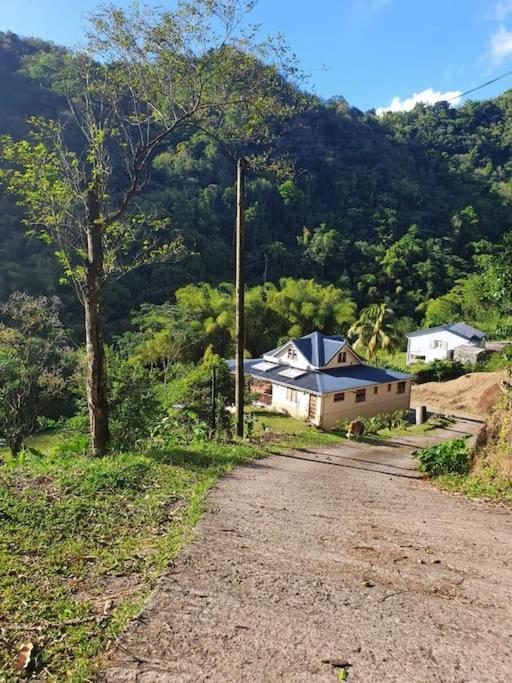 Spacieux Appartement A La Villa Montagne 勒卡尔贝 外观 照片